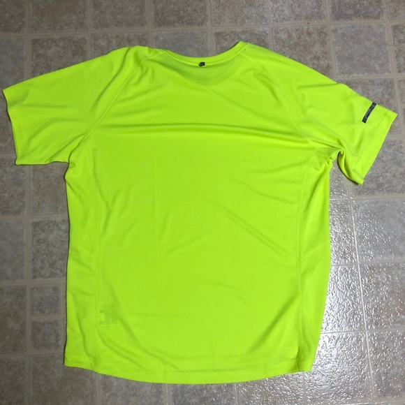 BRAND NEW Nike Men’s tee - Picture 2 of 3